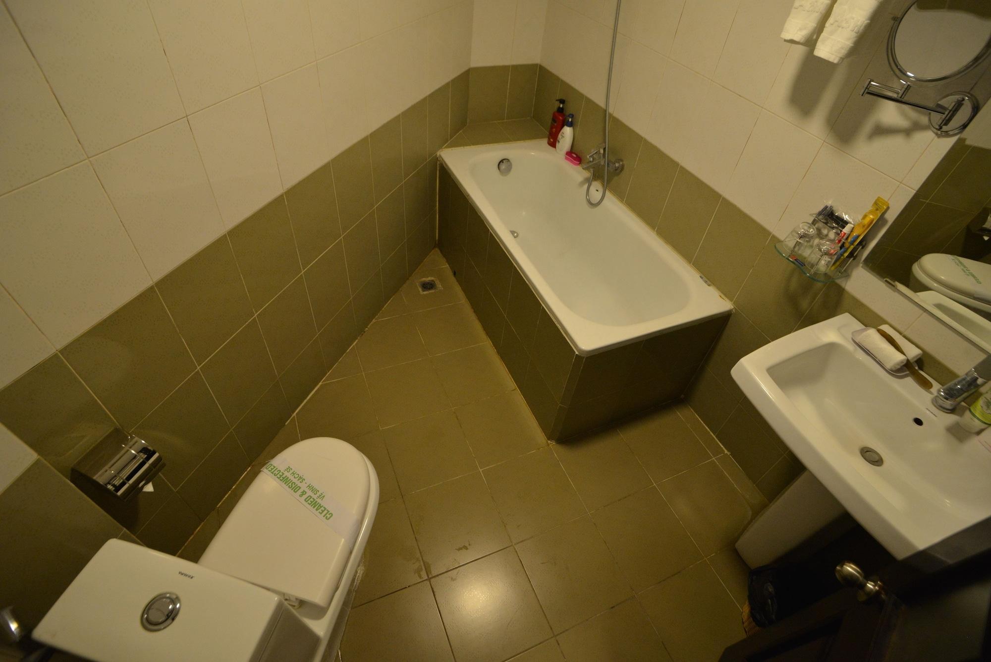 A25 Hotel - 96 Hai Ba Trung Ханой Экстерьер фото